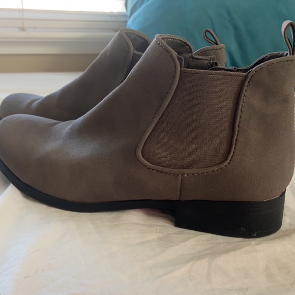 BOOTIES - Picture 6 of 6